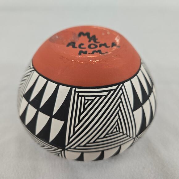 1950-60s Polychrome Pottery Olla Jar from Acoma, NM, Signed MA by Ma Aragon - Picture 12 of 13